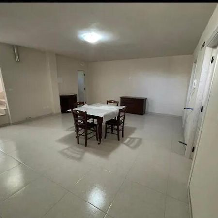 弗兰卡维拉丰塔纳Casa Vacanze Leo公寓 外观 照片